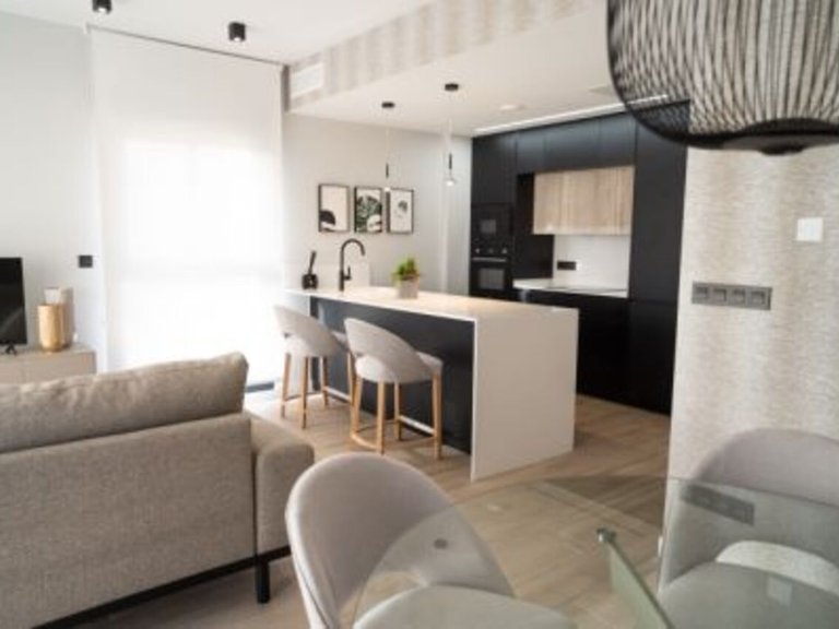 Town House for Sale in Villamartin, Alicante 2