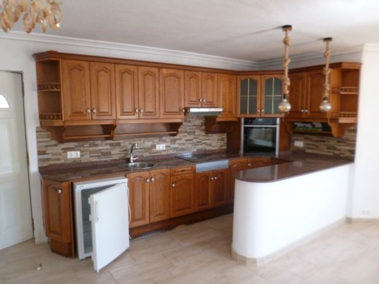 Villa for Sale in Villamartin, Alicante 3