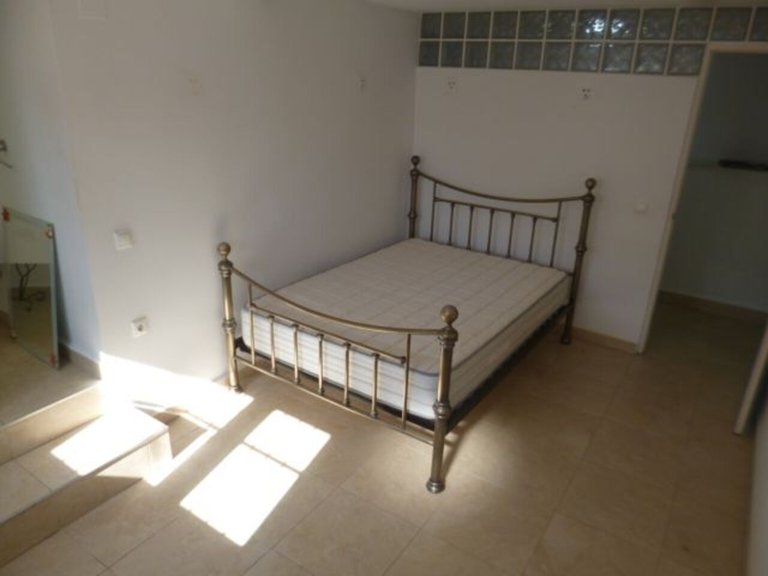 Villa for Sale in Villamartin, Alicante 10