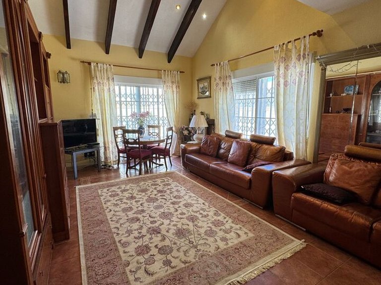 Villa for Sale in Playa Flamenca, Alicante 6