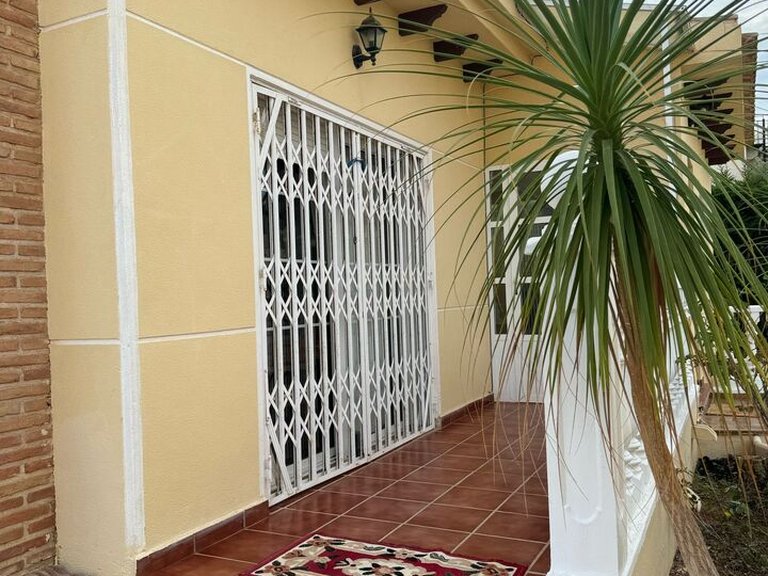 Villa for Sale in Playa Flamenca, Alicante 22