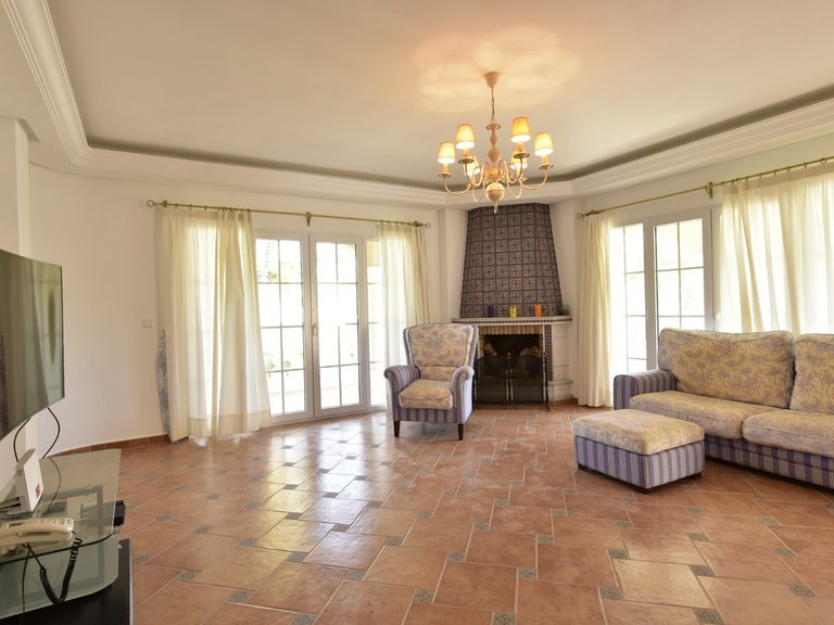 Villa for Sale in Villamartin, Alicante 7