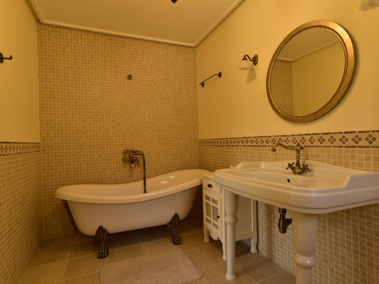 Villa for Sale in Villamartin, Alicante 12