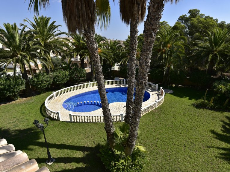 Villa for Sale in Villamartin, Alicante 33