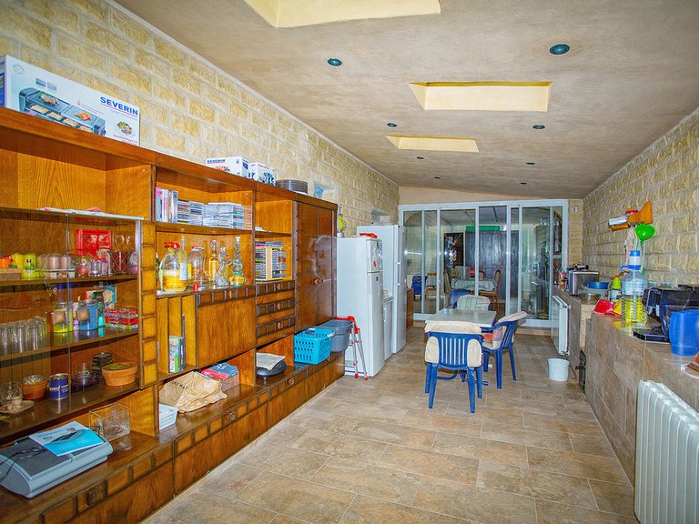 Villa for Sale in Elche, Alicante 28