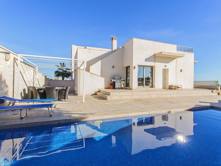 Villa for Sale in San Miguel De Salinas, Alicante 5