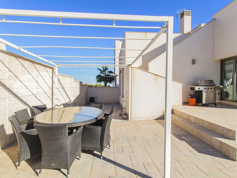 Villa for Sale in San Miguel De Salinas, Alicante 18