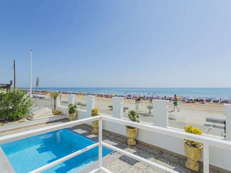 Villa for Sale in Torrevieja, Alicante 2