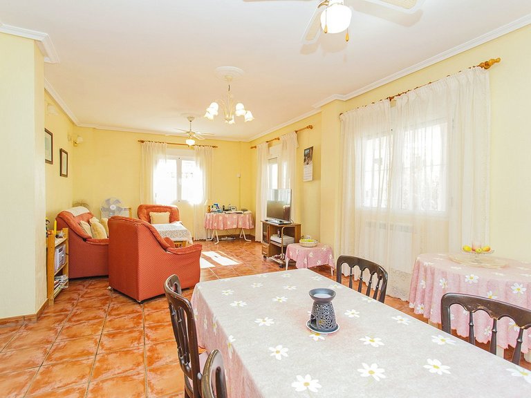 Villa for Sale in Torrevieja, Alicante 13
