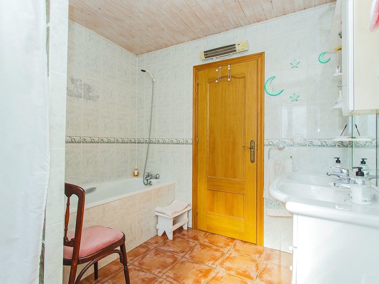 Villa for Sale in Torrevieja, Alicante 38