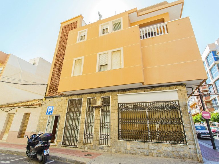 Apartment for Sale in Guardamar Del Segura, Alicante 1