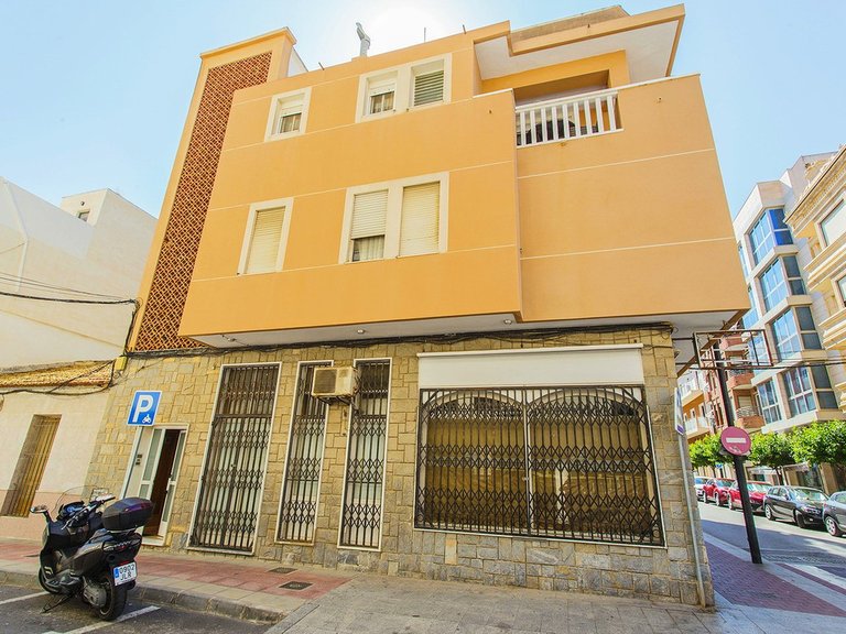Apartment for Sale in Guardamar Del Segura, Alicante 38