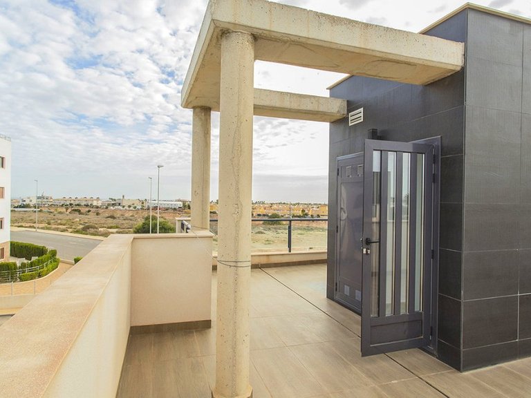 Villa for Sale in Cabo Roig, Alicante 16