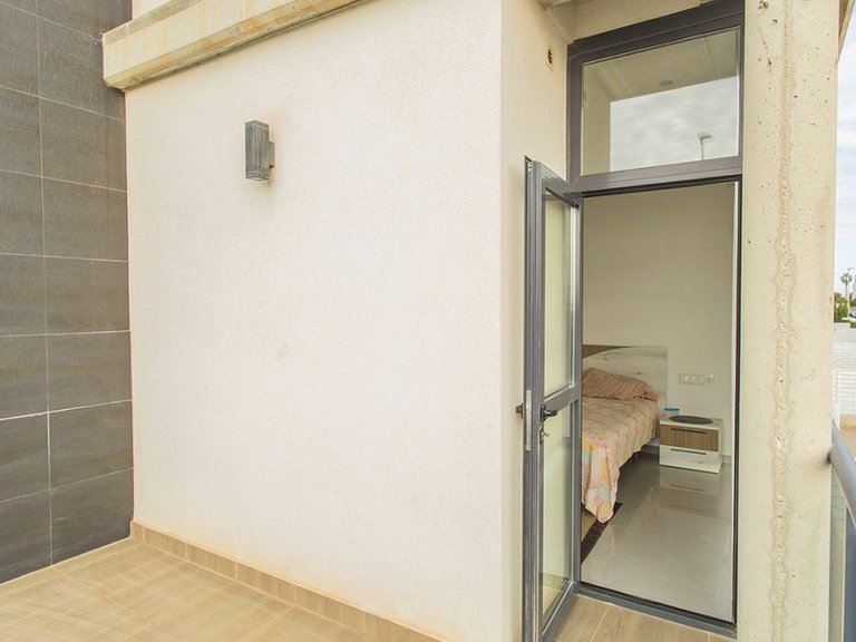 Villa for Sale in Cabo Roig, Alicante 20