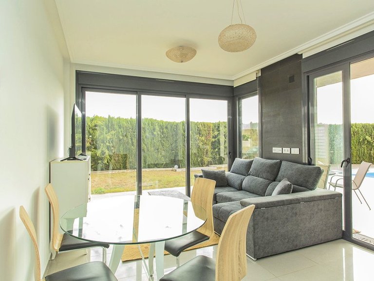 Villa for Sale in Cabo Roig, Alicante 26