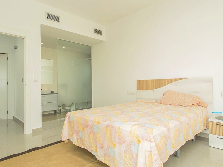 Villa for Sale in Cabo Roig, Alicante 35