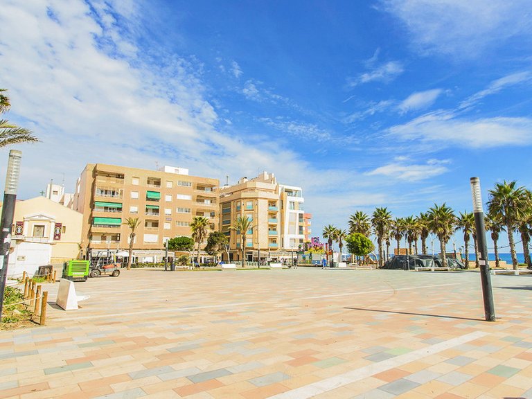 Apartment for Sale in Torrevieja, Alicante 36