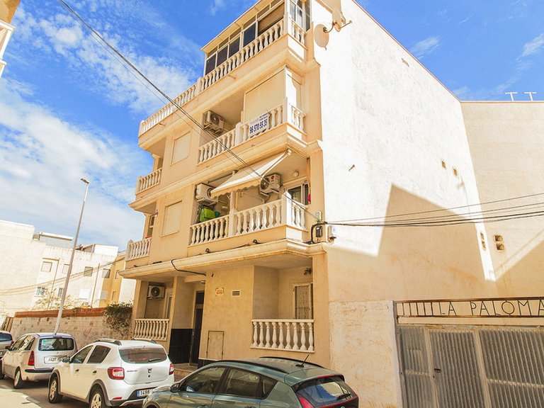 Apartment for Sale in Torrevieja, Alicante 40