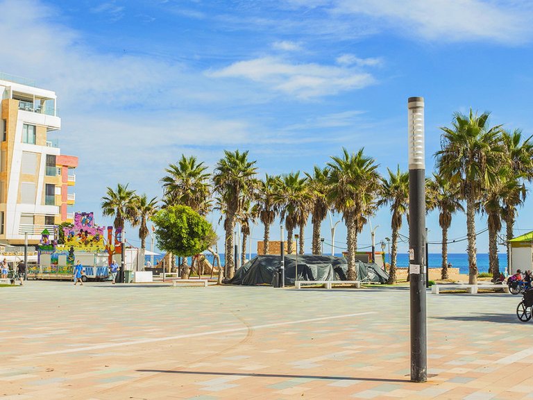 Apartment for Sale in Torrevieja, Alicante 41