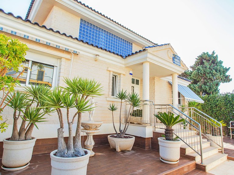 Villa for Sale in Torrevieja, Alicante 2