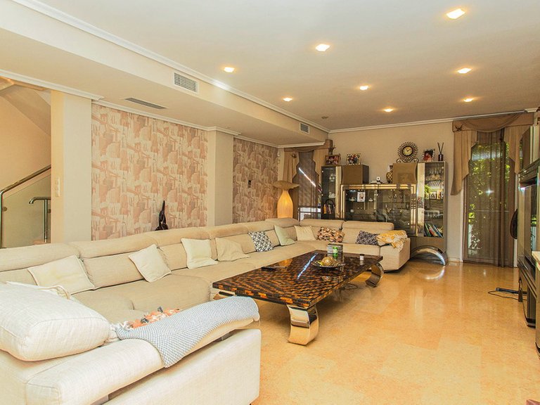 Villa for Sale in Torrevieja, Alicante 5