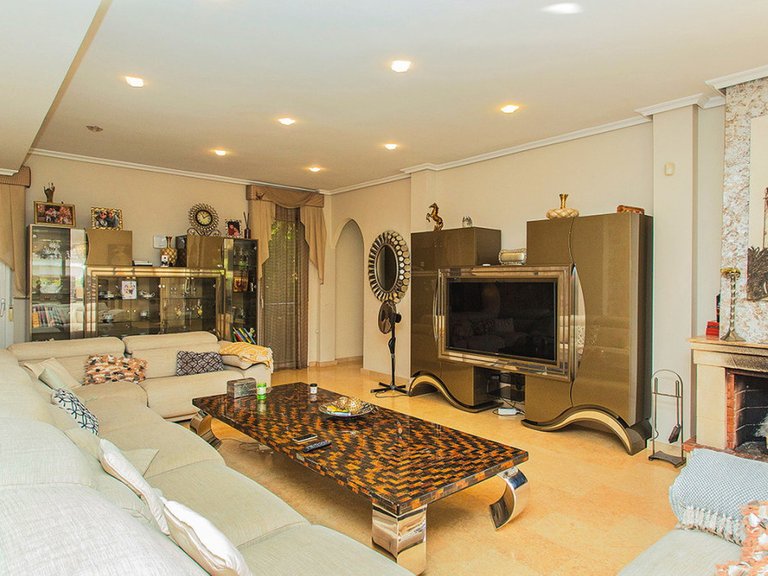 Villa for Sale in Torrevieja, Alicante 6