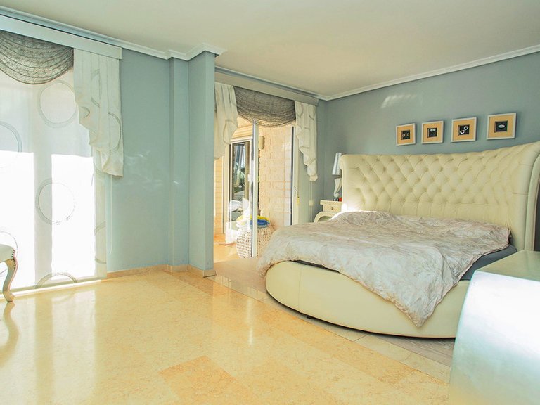 Villa for Sale in Torrevieja, Alicante 22