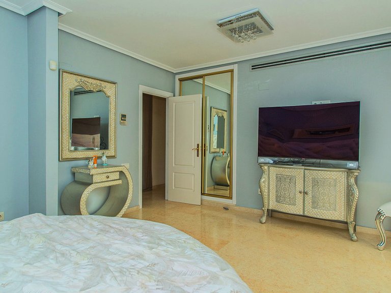 Villa for Sale in Torrevieja, Alicante 27