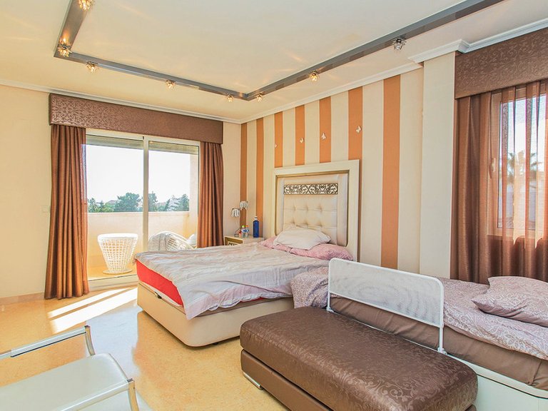 Villa for Sale in Torrevieja, Alicante 35