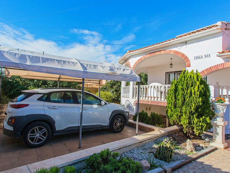 Villa for Sale in Los Balcones, Alicante 4