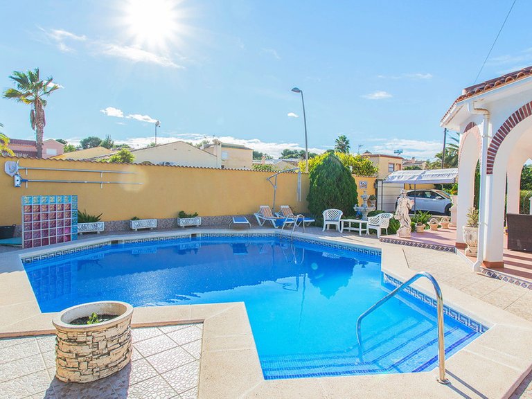 Villa for Sale in Los Balcones, Alicante 8