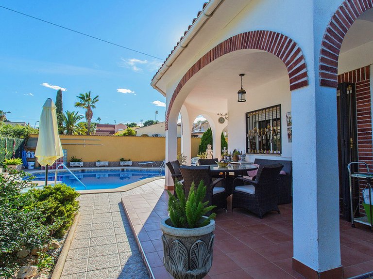 Villa for Sale in Los Balcones, Alicante 9