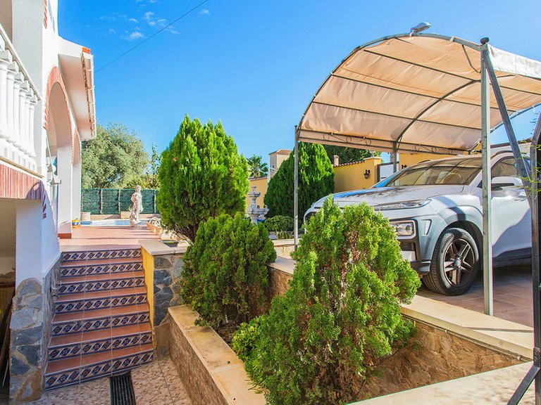 Villa for Sale in Los Balcones, Alicante 14