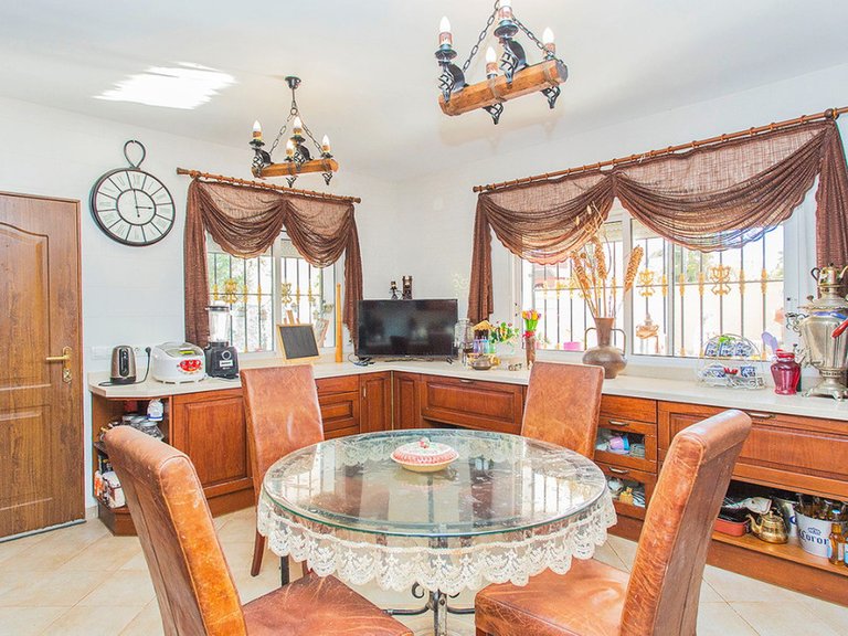 Villa for Sale in Los Balcones, Alicante 24
