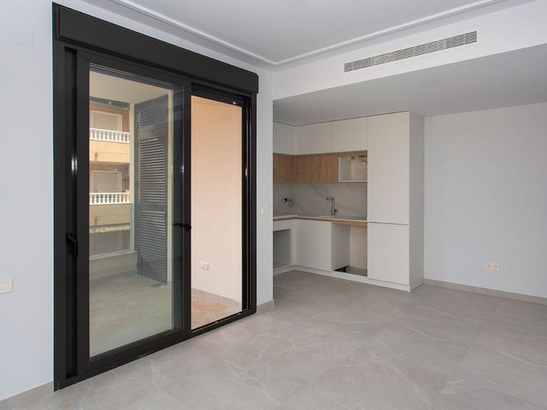 Apartment for Sale in Torrevieja, Alicante 11
