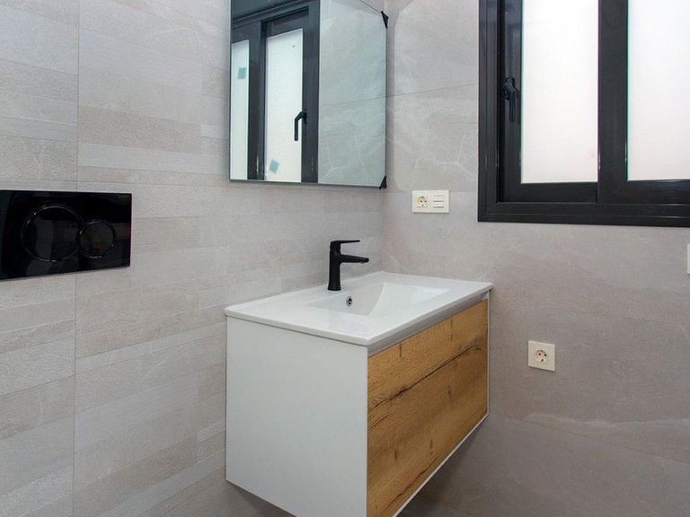 Apartment for Sale in Torrevieja, Alicante 19
