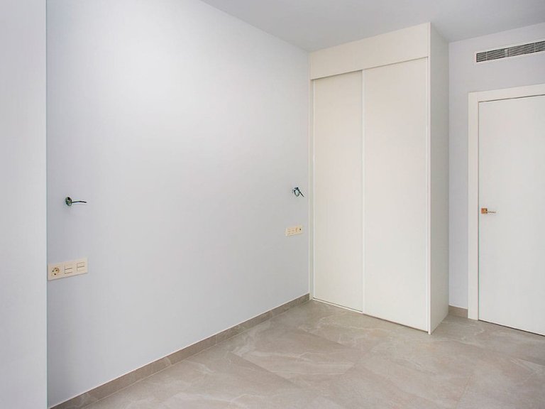 Apartment for Sale in Torrevieja, Alicante 20