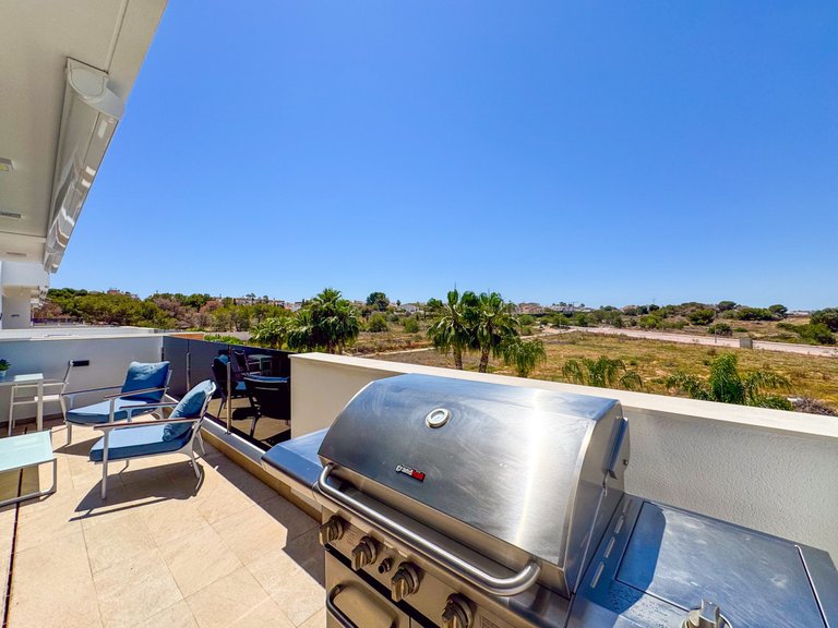 Apartment for Sale in Los Altos, Alicante 32