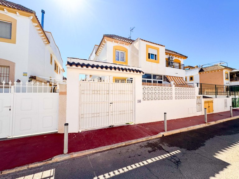 Town House for Sale in Torrevieja, Alicante 27
