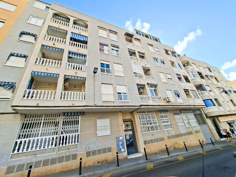 Apartment for Sale in Torrevieja, Alicante 2