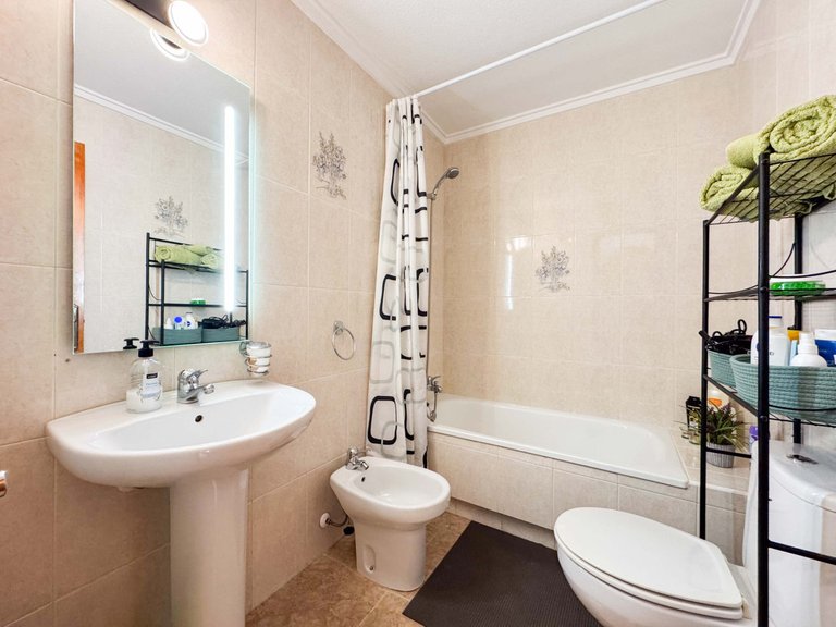 Apartment for Sale in Torrevieja, Alicante 14