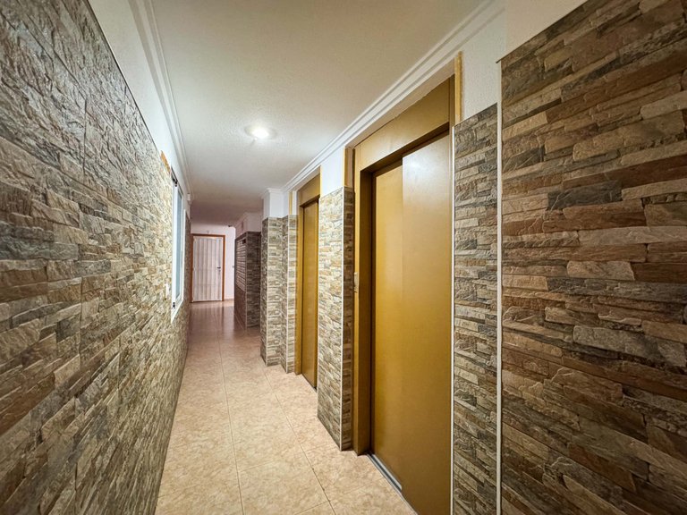 Apartment for Sale in Torrevieja, Alicante 32