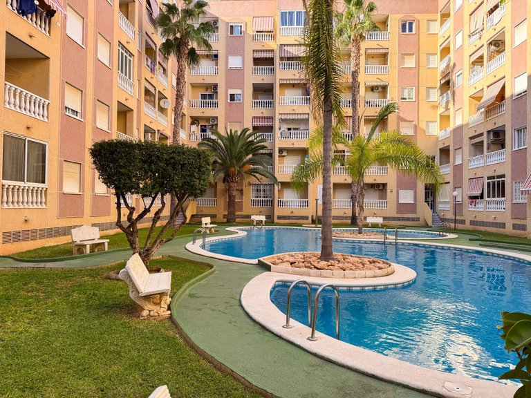 Apartment for Sale in Torrevieja, Alicante 35