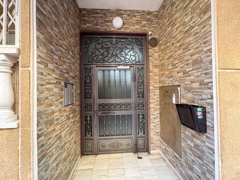 Apartment for Sale in Torrevieja, Alicante 38