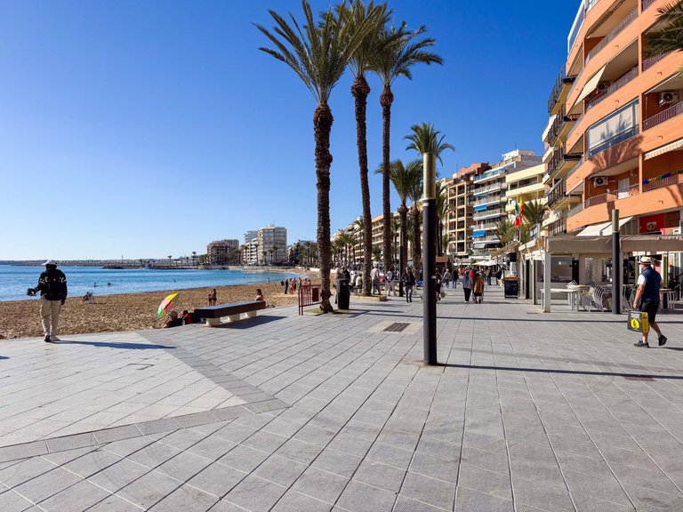 Apartment for Sale in Torrevieja, Alicante 27