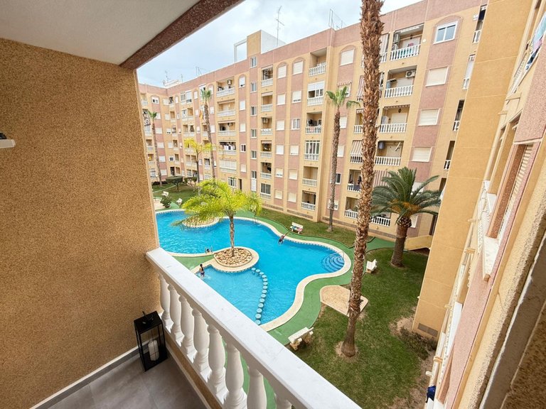 Apartment for Sale in Torrevieja, Alicante 14