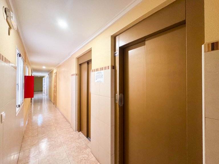 Apartment for Sale in Torrevieja, Alicante 38