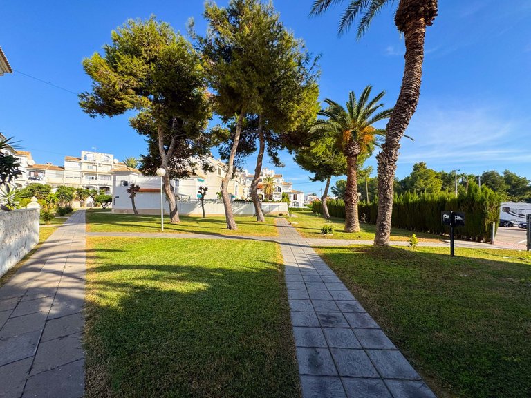 Apartment for Sale in Torrevieja, Alicante 27