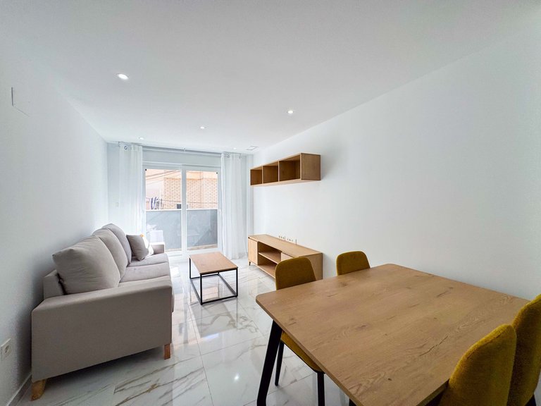 Apartment for Sale in Torrevieja, Alicante 4