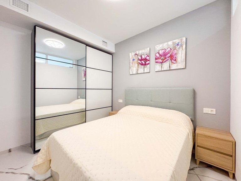 Apartment for Sale in Torrevieja, Alicante 18